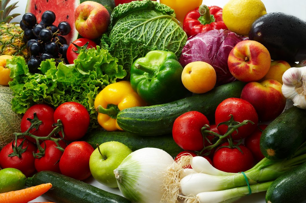 Eating fruits and vegetables is the most efficient way to fight obesity